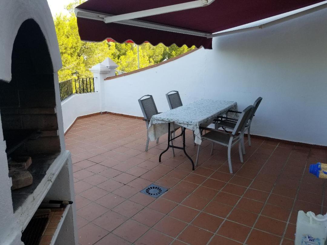 Spacious Family Villa Aljamar 8A Nerja Esterno foto