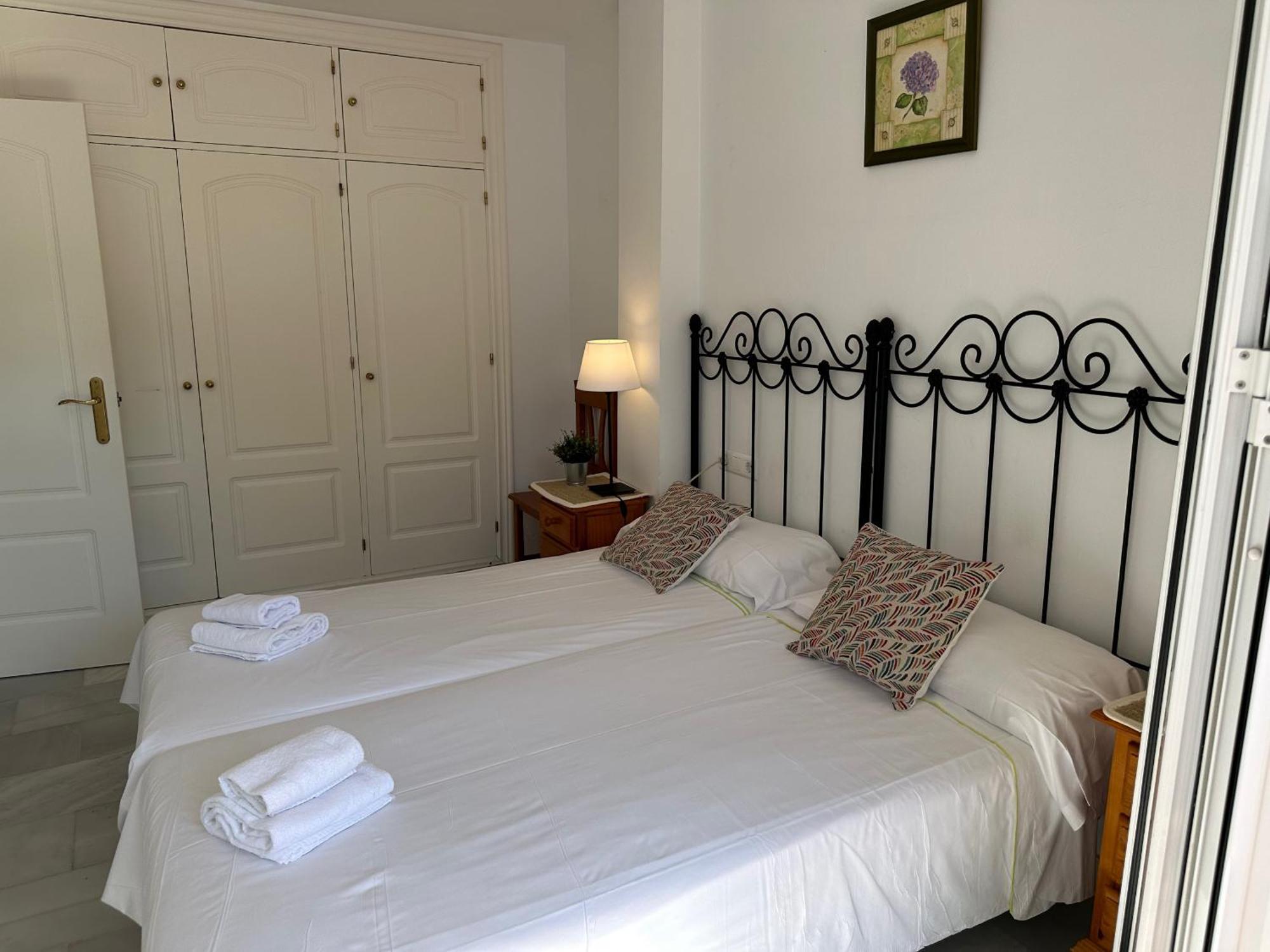 Spacious Family Villa Aljamar 8A Nerja Esterno foto